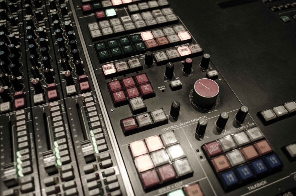 A well worn Neve 88R master knob