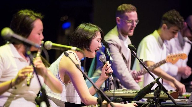 Rainbow Chan (center) performing alongside Jonti (aka D'Animals) for "Since I Left You" - a tribute to The Avalanches 