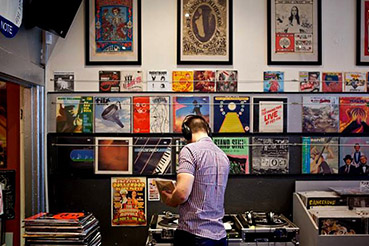 licorice pie record store
