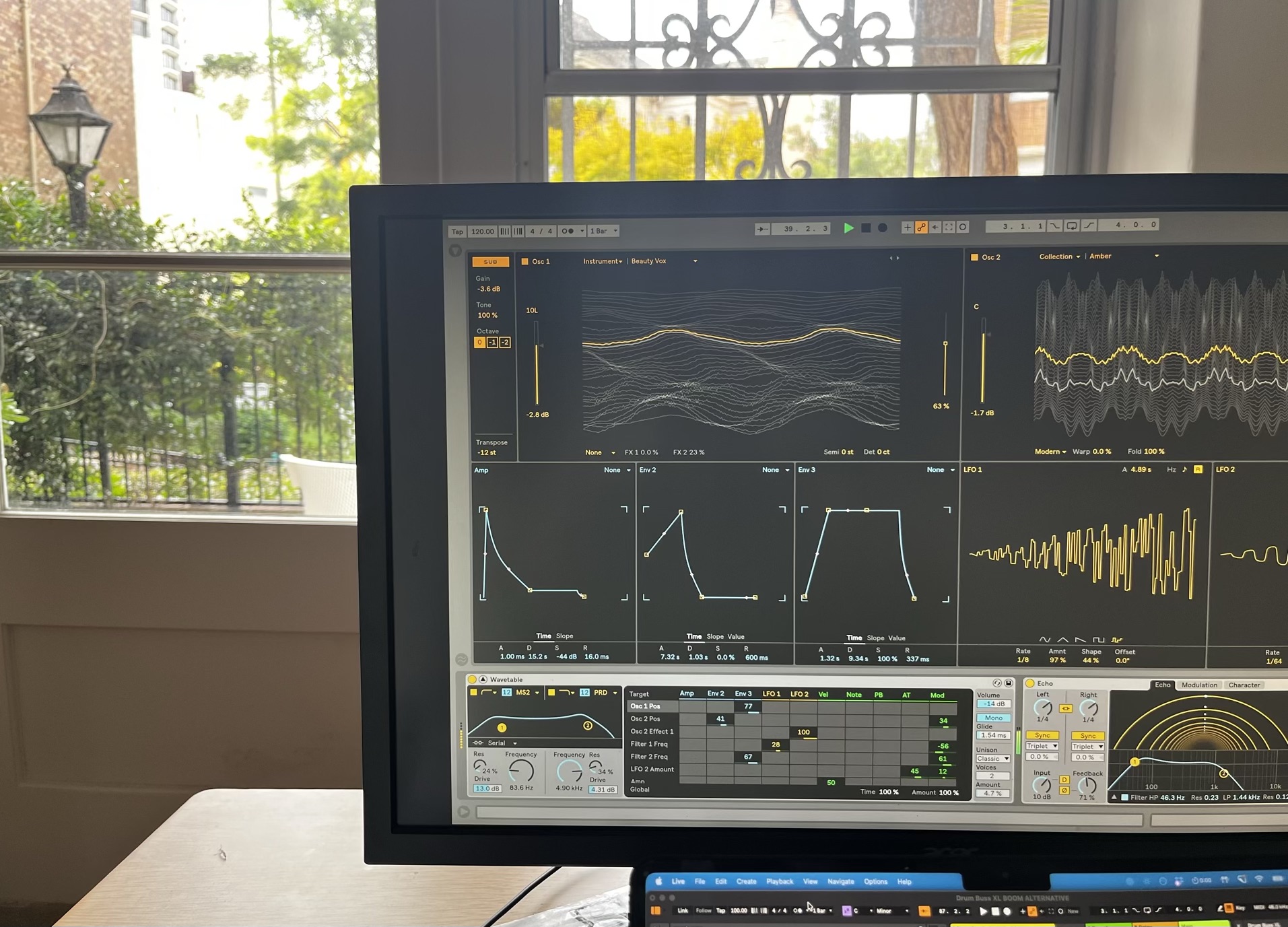 designing sounds with Ableton's Wavetable synth