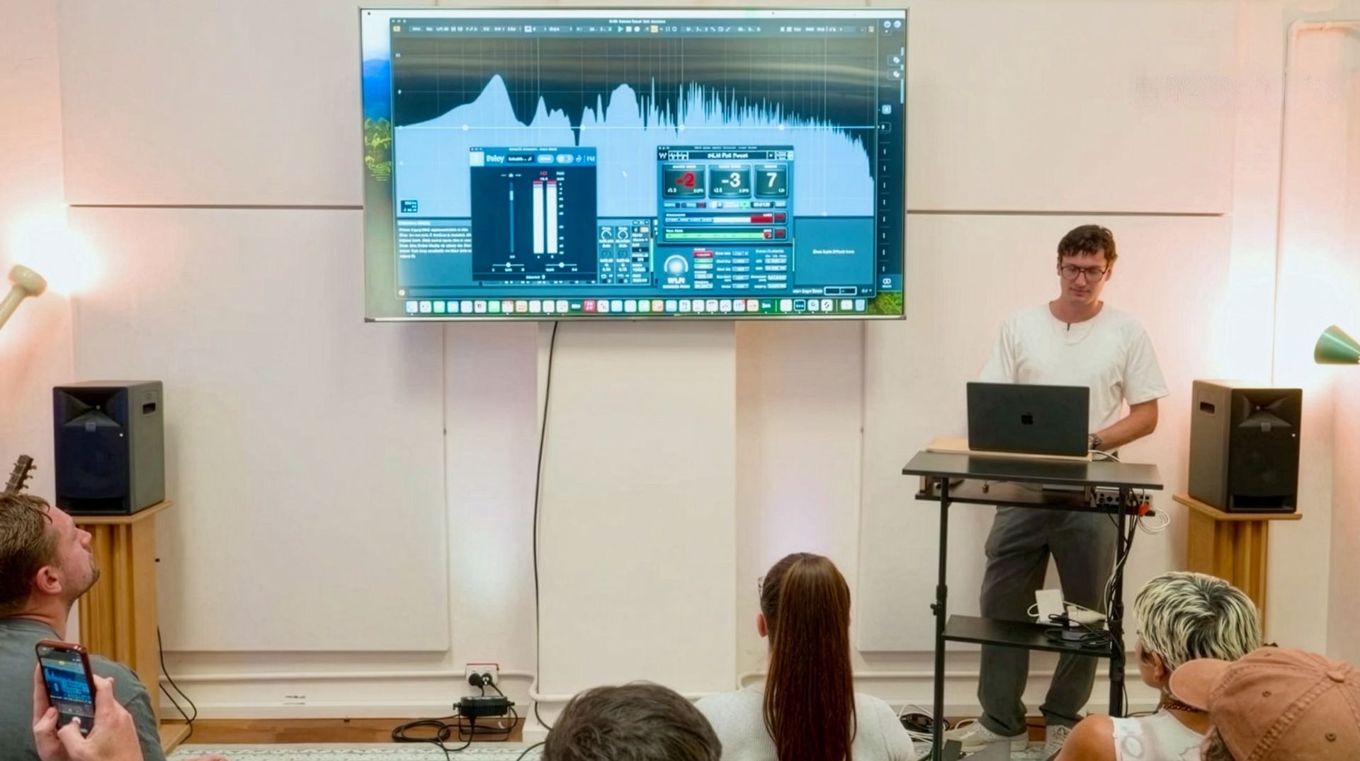 Alex Braithwaite, Mix Engineer and Liveschool Mentor sharing Mixing tips at INPUT