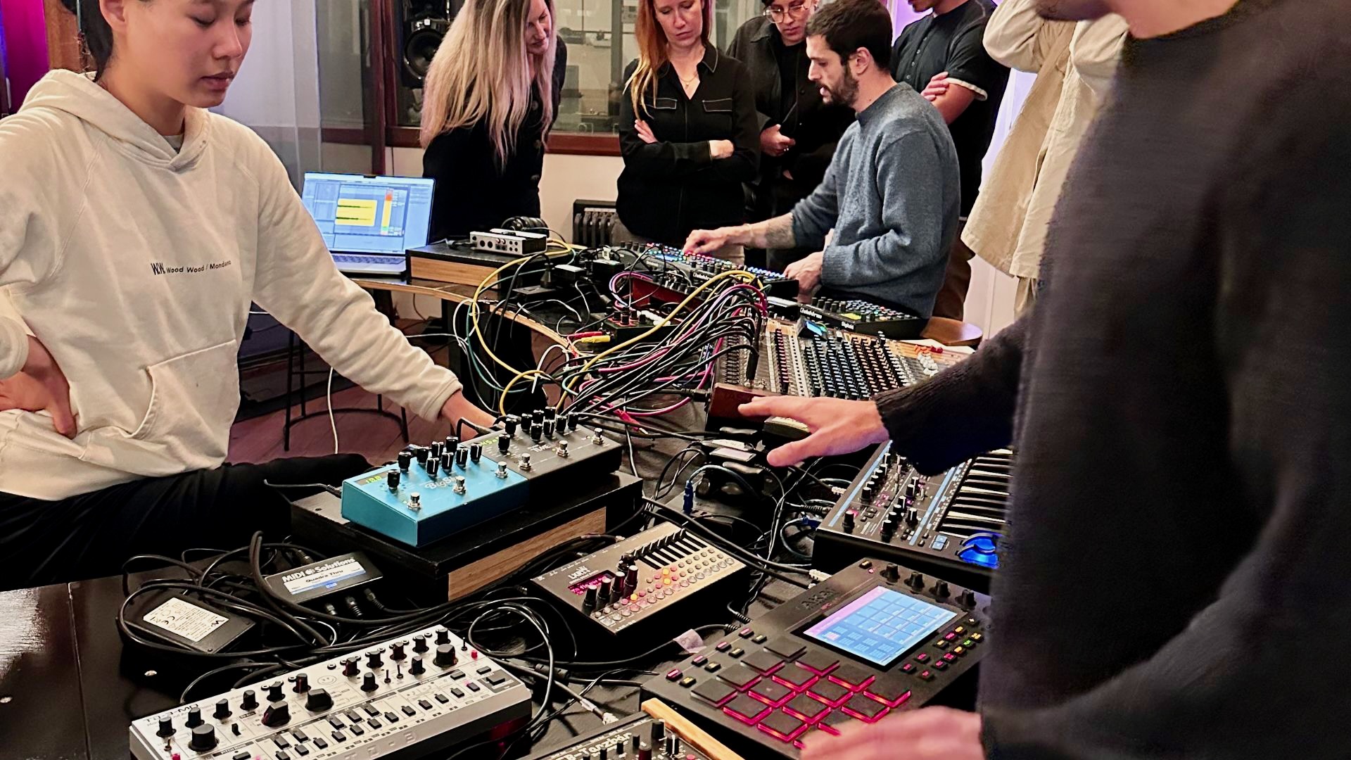class group learning dawless live performance setups