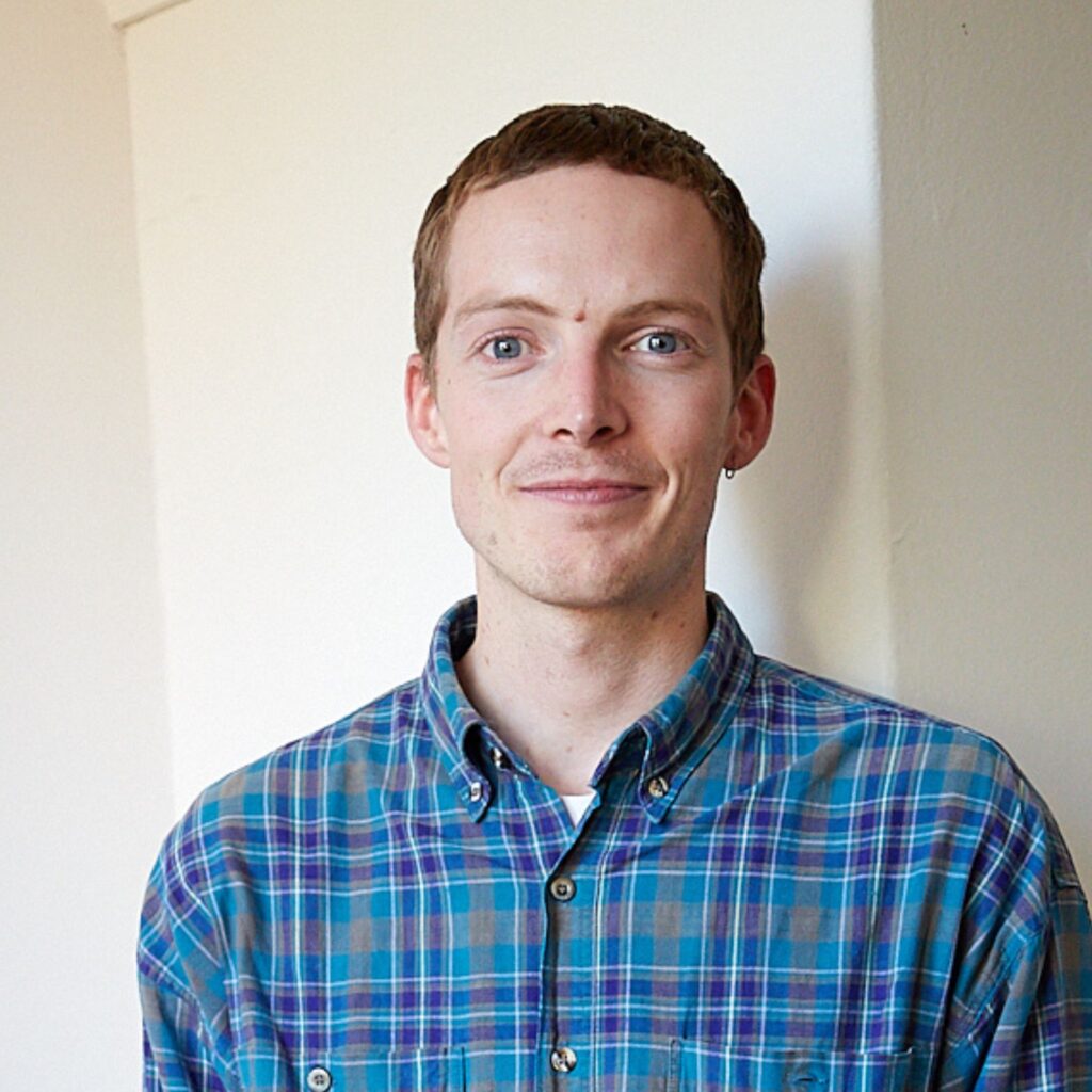 Doug Wright, mix engineer, music producer and trainer
